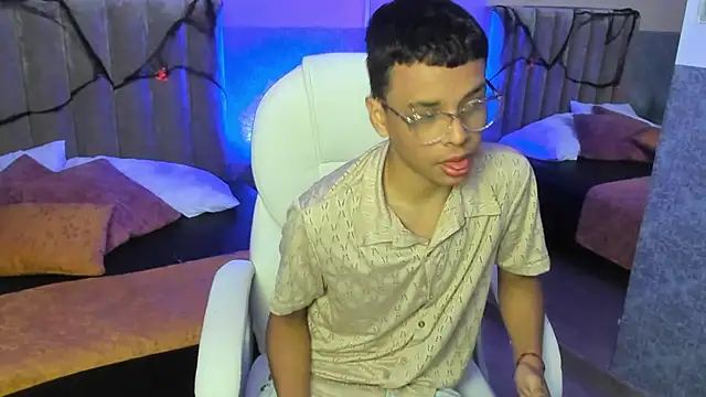 Xavier Fox    online show from 28, 10, 2025