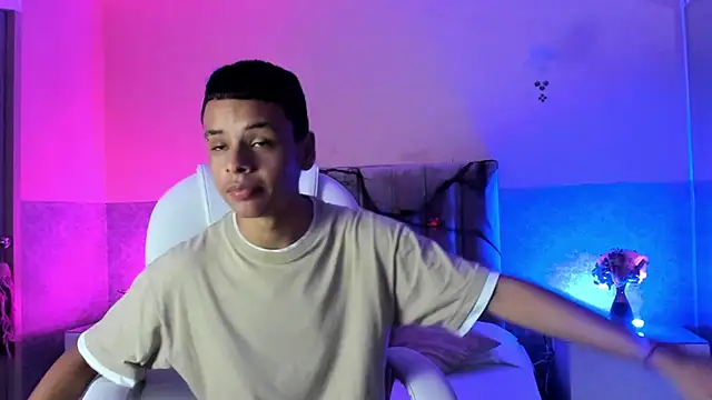 Xavier Fox    online show from 21, 10, 2025