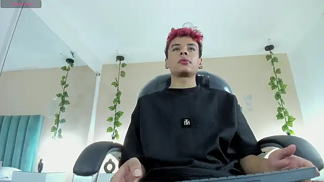 Xavier Fox    online show from 11, 2, 2026