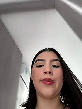 Julietalcl online show from 2, 11, 2025