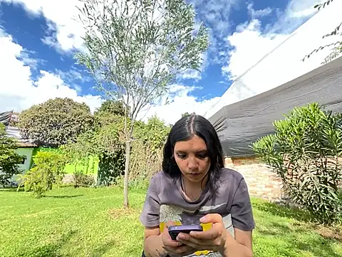 moon2 1  online show from 17, 11, 2025