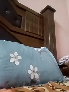 Bigtitsass81 online show from 3, 11, 2025