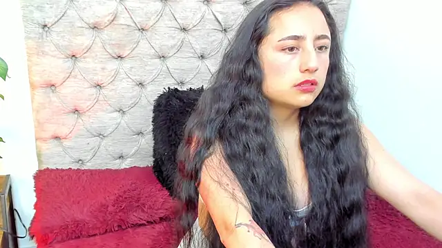 Snapshot of Samanta_Fischer chatting on 8, 11, 2025 Samanta Fischer online show from 8, 11, 2025