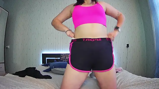 Snapshot of CoupleTwee chatting on 19, 11, 2025 CoupleTwee online show from 19, 11, 2025