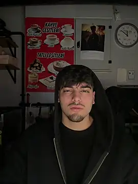 Snapshot of emir343475 chatting on 13, 2, 2026 emir343475 online show from 13, 2, 2026