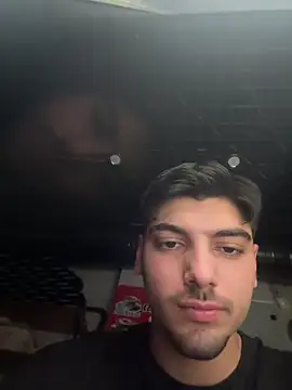 Snapshot of emir343475 chatting on 21, 11, 2025 emir343475 online show from 21, 11, 2025