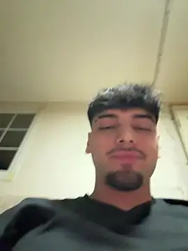 Snapshot of emir343475 chatting on 2, 3, 2026 emir343475 online show from 2, 3, 2026