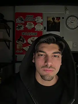 Snapshot of emir343475 chatting on 3, 2, 2026 emir343475 online show from 3, 2, 2026