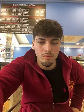 Snapshot of emir343475 chatting on 22, 2, 2026 emir343475 online show from 22, 2, 2026