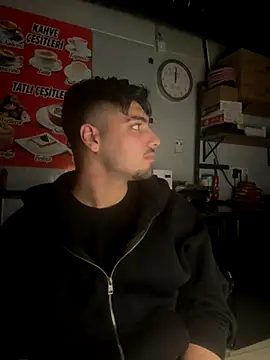 Snapshot of emir343475 chatting on 26, 11, 2025 emir343475 online show from 26, 11, 2025