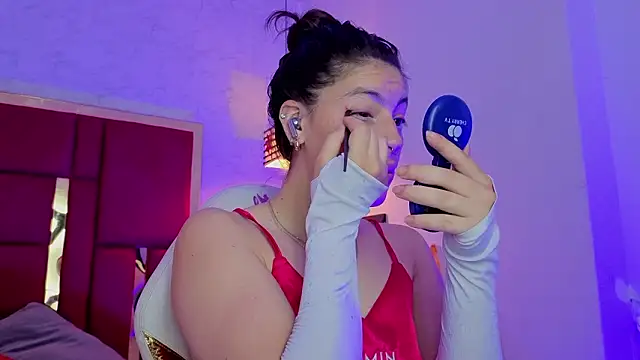 moon winy online show from 23, 3, 2026