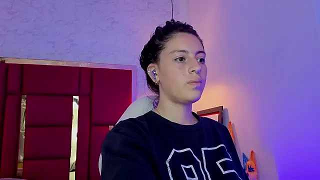 moon winy online show from 13, 3, 2026