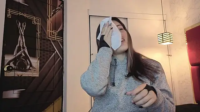 moon winy online show from 24, 11, 2025