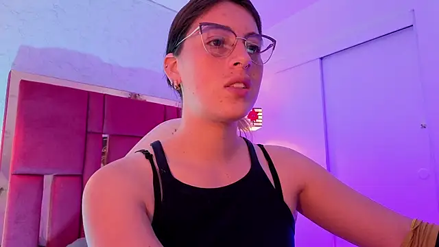 moon winy online show from 29, 6, 2026