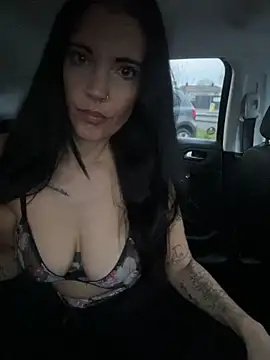 DarkestDreamxox online show from 13, 11, 2025