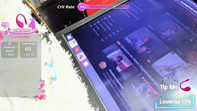 Snapshot of IvettePetit chatting on 6, 11, 2025 IvettePetit online show from 6, 11, 2025