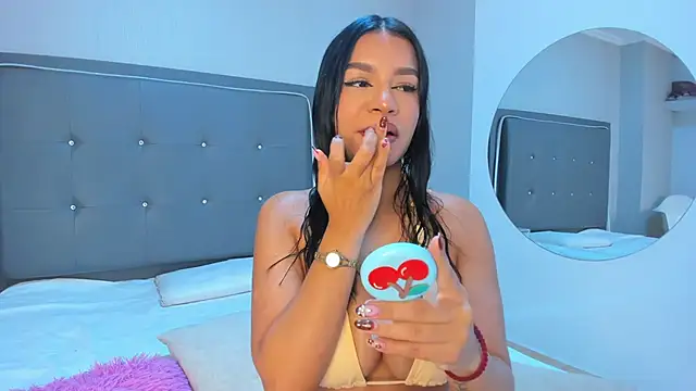 naomygomez1 online show from 19, 11, 2025