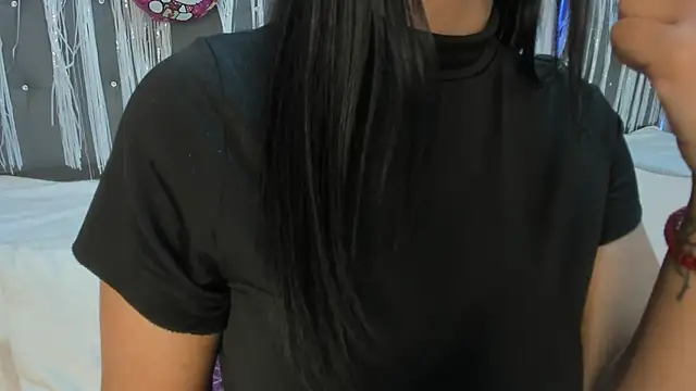 naomygomez1 online show from 11, 11, 2025