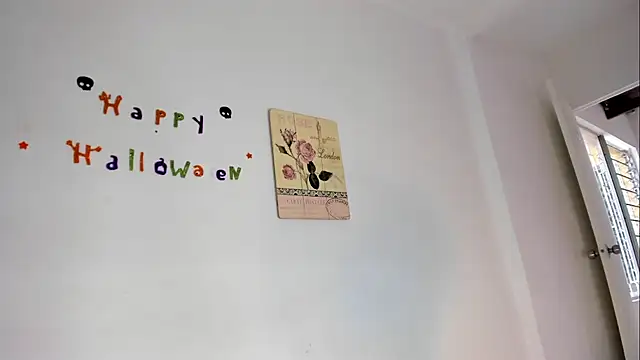 Alanna miaw online show from 6, 11, 2025