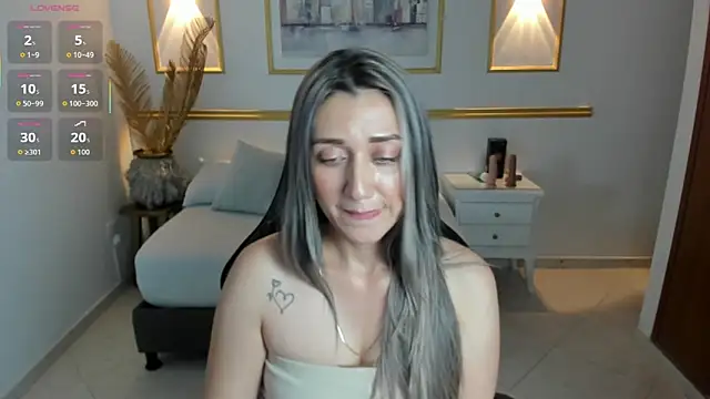 karlyy  online show from 24, 11, 2025