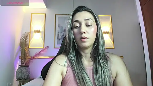 karlyy  online show from 17, 12, 2025