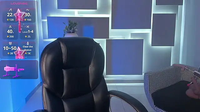 ChristineFord  online show from 5, 1, 2026