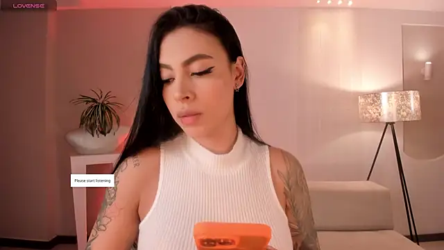 Snapshot of ChristineFord_ chatting on 5, 5, 2026 ChristineFord online show from 5, 5, 2026