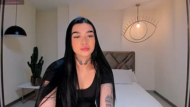 MeganCross1 online show from 9, 11, 2025