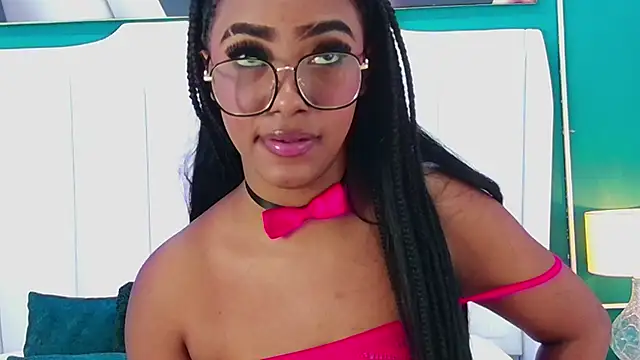 EmmaCourth online show from 25, 11, 2025