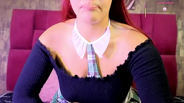 Snapshot of camila__bouzas chatting on 16, 2, 2026 camila bouzas online show from 16, 2, 2026