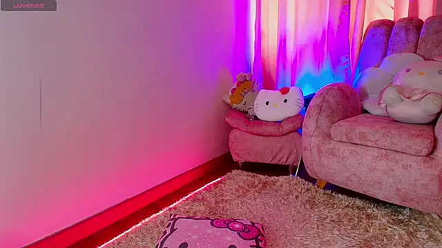 Lunaira Deep online show from 8, 11, 2025