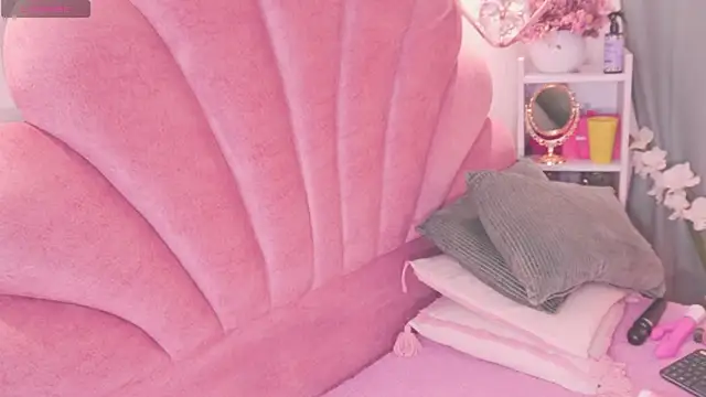 ElodieRousse  online show from 13, 12, 2025