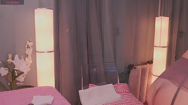 ElodieRousse  online show from 6, 11, 2025