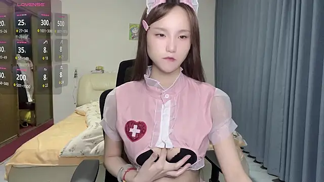 Momo-999 online show from 20, 12, 2025