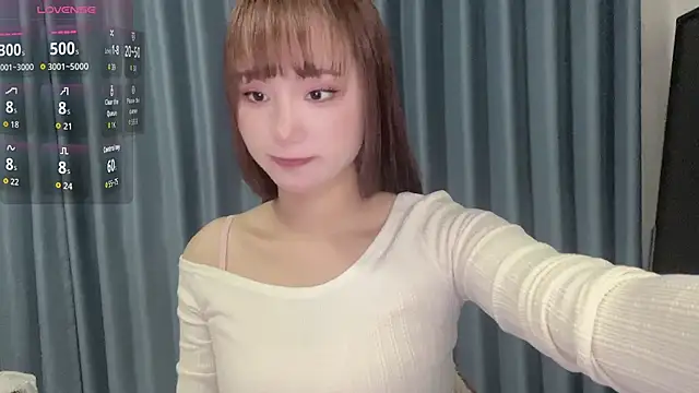 Momo-999 online show from 17, 10, 2025