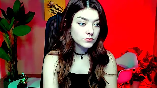 AnaSteisher online show from 12, 11, 2025