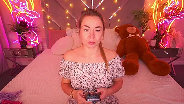 VixenMuse online show from 8, 2, 2026