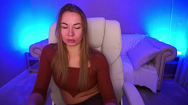 VixenMuse online show from 11, 11, 2025