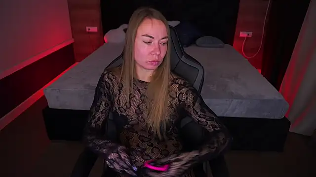 VixenMuse online show from 3, 12, 2025