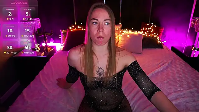 VixenMuse online show from 6, 4, 2026