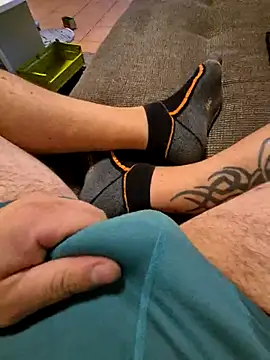 Snapshot of michindm chatting on 5, 11, 2025 michindm online show from 5, 11, 2025