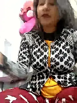 Vanshika1432 online show from 19, 12, 2025