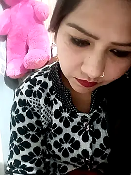 Vanshika1432 online show from 11, 1, 2026