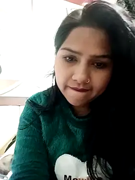 Vanshika1432 online show from 4, 12, 2025