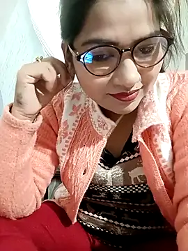 Vanshika1432 online show from 18, 12, 2025