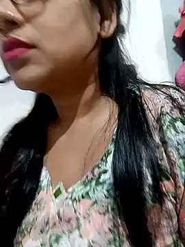 Snapshot of Vanshika1432 chatting on 9, 11, 2025 Vanshika1432 online show from 9, 11, 2025