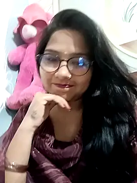 Snapshot of Vanshika1432 chatting on 22, 10, 2025 Vanshika1432 online show from 22, 10, 2025