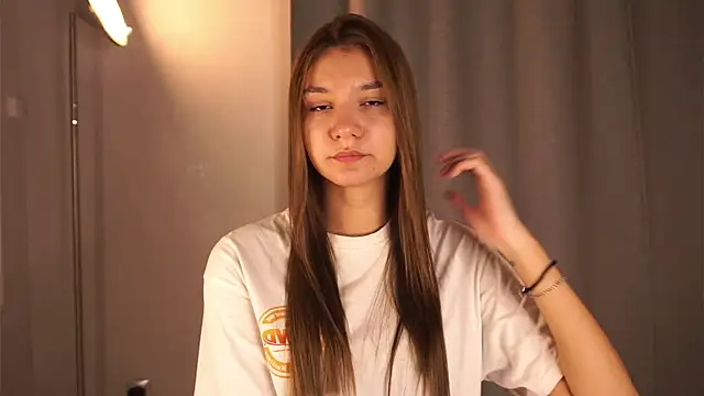 BrynnHolverson online show from 17, 10, 2025