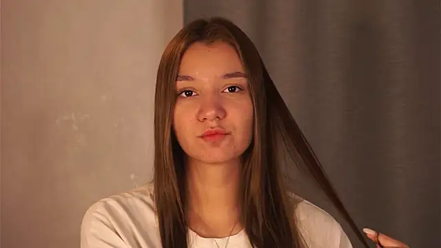 BrynnHolverson online show from 16, 10, 2025