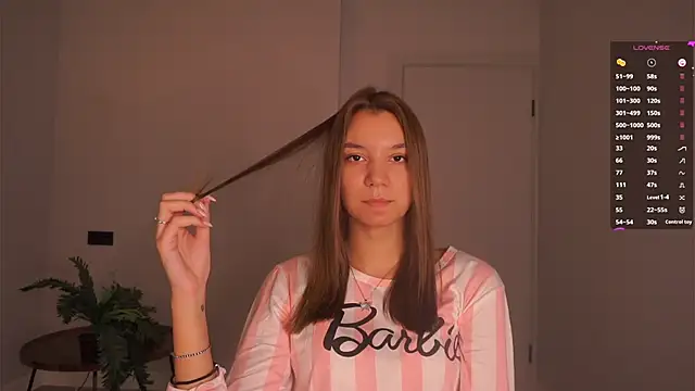 BrynnHolverson online show from 29, 10, 2025